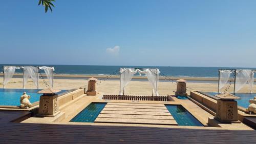 Pak Nam Pran Villa | Amara Villa Khao Ka Lok