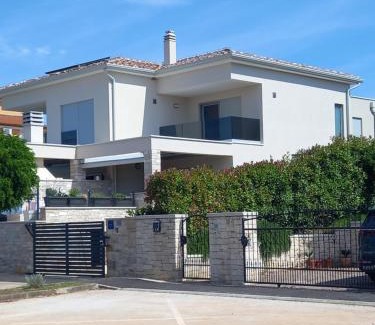 Karigador Apartment | Amarea