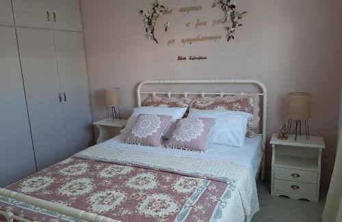 Moudros Apartment | Amaryllis
