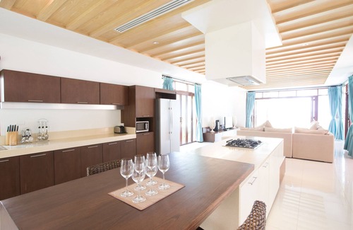 Sai Thai Villa | Amatapura Beachfront Villa 14