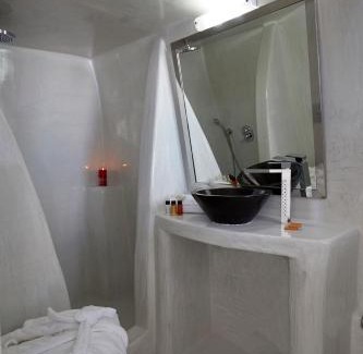 Oia Villa | Amaya Selection of Villas