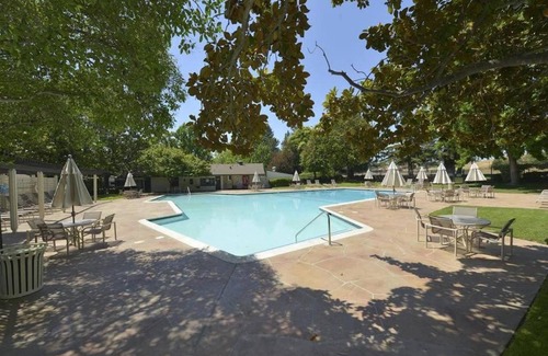 Napa Apartment | ★ Amazing 1 BD Apt. Million $ View on Golf Course ★
