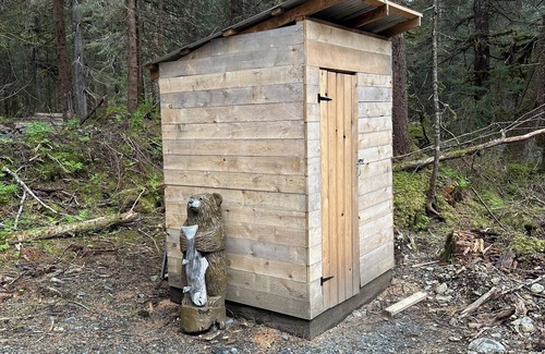Bear Creek RV Rental | Amazing 1-bedroom yurt in Seward