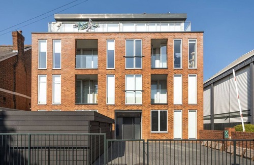 Wimbledon Apartment | Amazing 2 Bed Wimbledon Flat