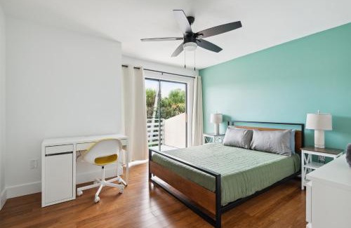 Indialantic Apartment | Amazing 2 Bedroom Townhouse near beach