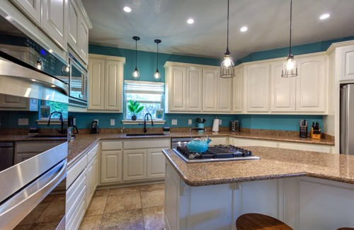 Canyon Lake House | Amazing 3/3 with 4th bed in game room ~ Pool, Hot Tub, Indoor & Outdoor Games!