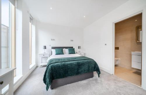 Wimbledon Apartment | Amazing 3 Bedroom Flat in the Heart of Wimbledon