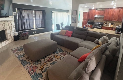 San Antonio House | Amazing 3-bedroom house with AC. Perfect for your stay in San Antonio!