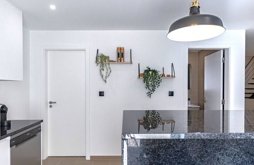 Lumiar Apartment | Amazing 3BDR Duplex in Lisbon by LovelyStay
