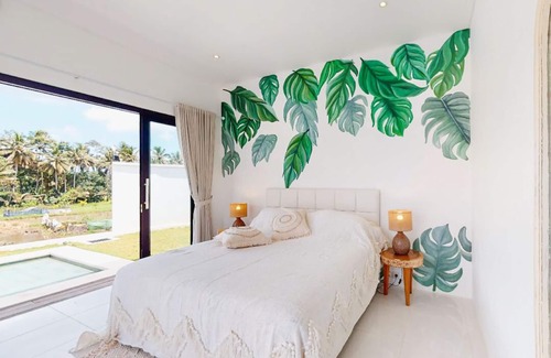 Pejeng Kawan Villa | AMAZING! 3Bdr Villa w Ricefields and Jungle View