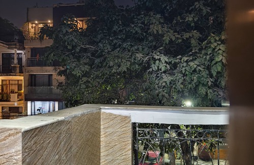 New Delhi Apartment | Amazing 3BHK Apartment in Greater Kailash 2 by HostMyStay
