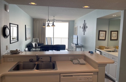 Long Beach Condo | Amazing 3BR/2BA Beach Front Condo, Majestic Beach Tower 2 #604