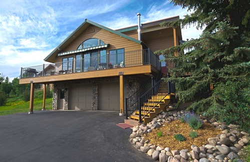 Steamboat Springs House | Amazing 40 Mile View! Spectacular Fall Colors! Hot Tub, Dog 2 Car Heated Garage