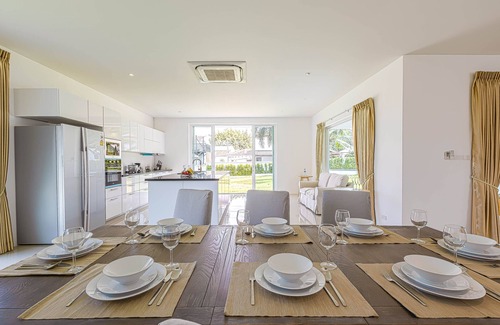 Khao Tao Villa | Amazing 6 Bedroom Pool Villa ED60