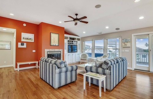 South Bethany House | Amazing 6 BR Oceanside Property in Bethany Beach: Elevator, Hot Tub, Sleeps 15!