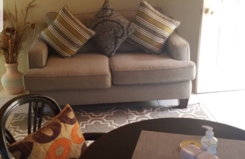 Negril Apartment | Amazing air conditioned cozy 1bdrm Apt with all modern amenities.