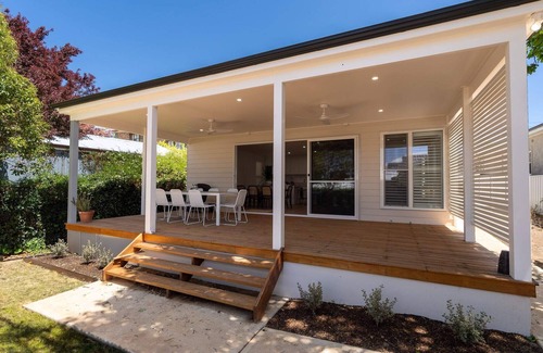 Orange House | Amazing Anson - Freshly Renovated 4 Bedroom Home