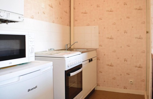 Grandcamp-Maisy Apartment | Amazing apartment in Grandcamp Maisy