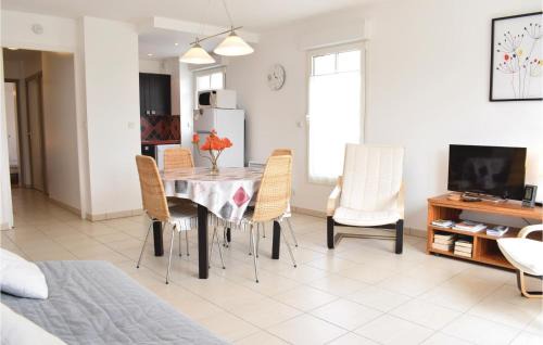 Hauteville-sur-Mer Apartment | Amazing Apartment In Hauteville-Sur-Mer