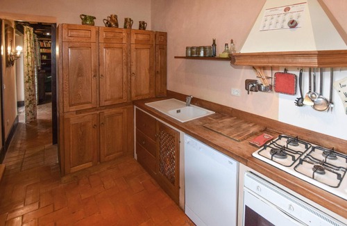 Ficulle Apartment | Amazing apartment in Ficulle with WiFi