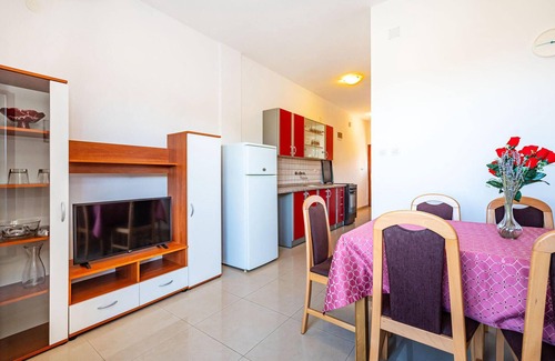 Nevidane Apartment | Amazing apartment in Nevidane