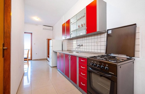 Nevidane Apartment | Amazing apartment in Nevidane