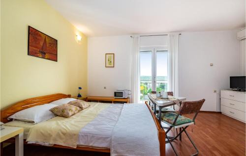 Rovanjska Apartment | Amazing Apartment In Rovanjska With Wifi