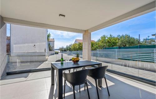 Srima Apartment | Amazing Apartment In Srima With Wifi