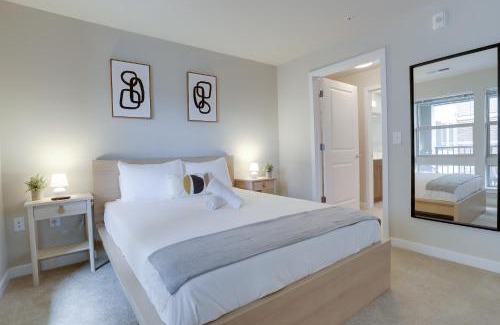 Jefferson Manor Apartment | Amazing apartment with easy access to the metro