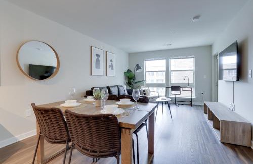 Jefferson Manor Apartment | Amazing apartment with easy access to the metro