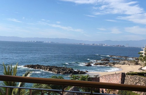 South Shore Hotel Area Condo | Amazing balconies>rare V Conchas Chinas, beachfront, 2/2 views,A/C, ADA,elevator