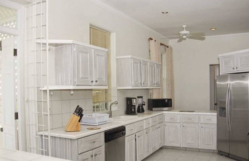 Worthing Villa | Amazing Beach Front Villa on the South Coast