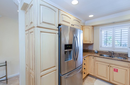 Holiday Isle Condo | Amazing Beachfront Condo Complex Directly on the Gulf of Mexico