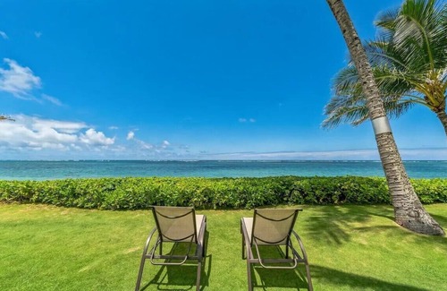 Punaluu Condo | Amazing Beachfront Condo