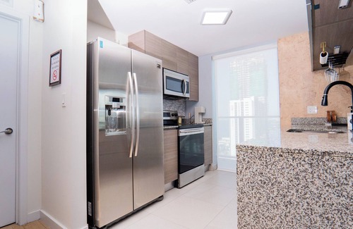 Town Square Apartment | "Amazing Brickell Condo- 30thfl-Downtown - Ocean View-Huge Balcony-Free Parking