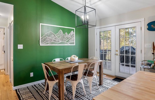Pisgah Forest House | Amazing cabin in Pisgah Forest! Outdoor Enthusiast's Dream!