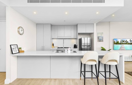 Sydney Olympic Park Apartment | Amazing city view high level Apt in Olympic Park
