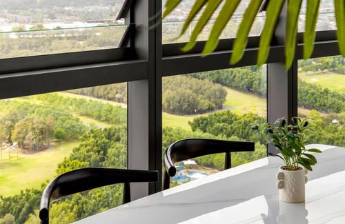 Sydney Olympic Park Apartment | Amazing city view high level Apt in Olympic Park