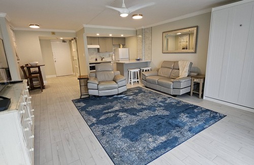 Vanderbilt Beach Apartment | Amazing Condo Efficiency with Gulf View