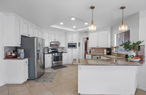 North Tustin House | Amazing Disneyland Home w Sauna/Pool/Jacuzzi/Kids Jungle Gym