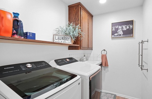 North Tustin House | Amazing Disneyland Home w Sauna/Pool/Jacuzzi/Kids Jungle Gym