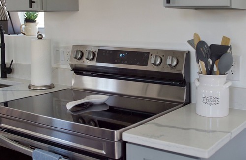 Bolivar Cottage | Amazing dog-friendly cottage. Walk 2 Harpers Ferry