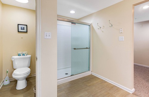 Historic District - North Condo | Amazing Downtown Loft w/ Parking, Overlooking River Street by Lucky Savannah
