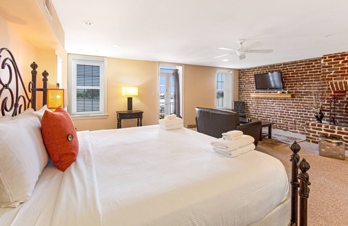 Historic District - North Condo | Amazing Downtown Loft w/ Parking, Overlooking River Street by Lucky Savannah