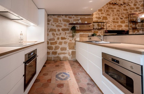 Saint-Gervais Apartment | Amazing Duplex for 6 in Le Marais, 2 bathrooms, 2 BR, stone walls