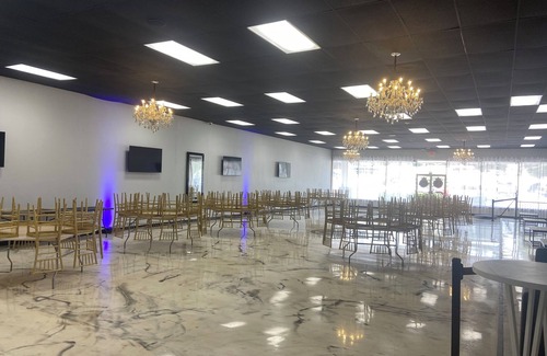 Addison Heights House | Amazing Event Space with Ample Parking