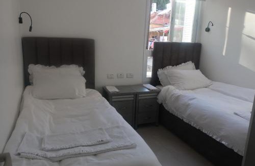 Jerusalem Apartment | Amazing family vacation unit in Geula