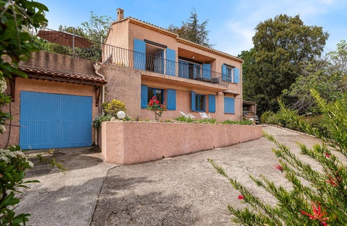 Les Adrets-de-l'Esterel House | Amazing home in Les Adrets-de-l'Estére