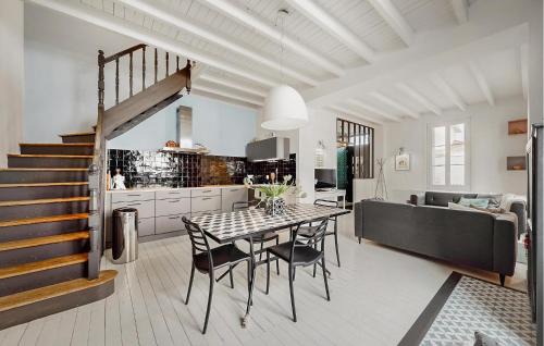 Saint-Georges-de-Didonne House | Amazing Home In Saint-Georges-De-Didon