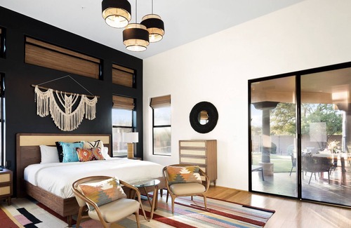 Central Scottsdale House | Amazing games, swimming, pool table, and more at Midnight at the Oasis